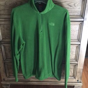 Men’s Green Northface fleece pullover